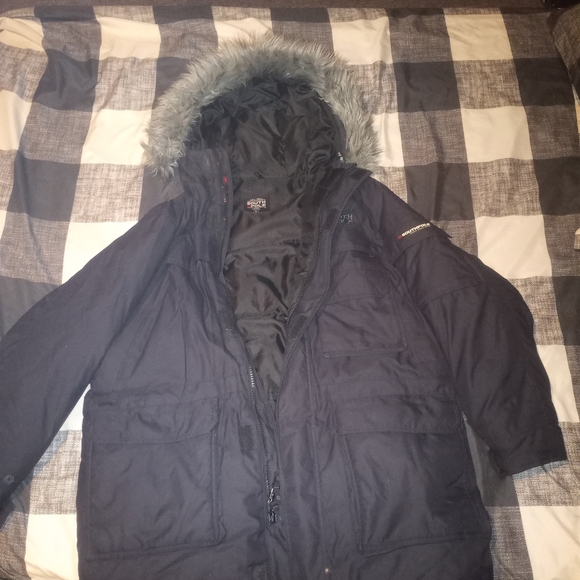 Men's Black Puffer Jacket with Faux Fur Hood - Picture 1 of 1